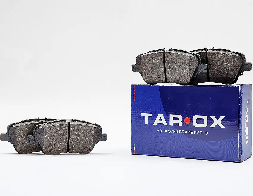 Fiesta Tarox®* Kit de plaquettes de frein avant Ford Performance Strad