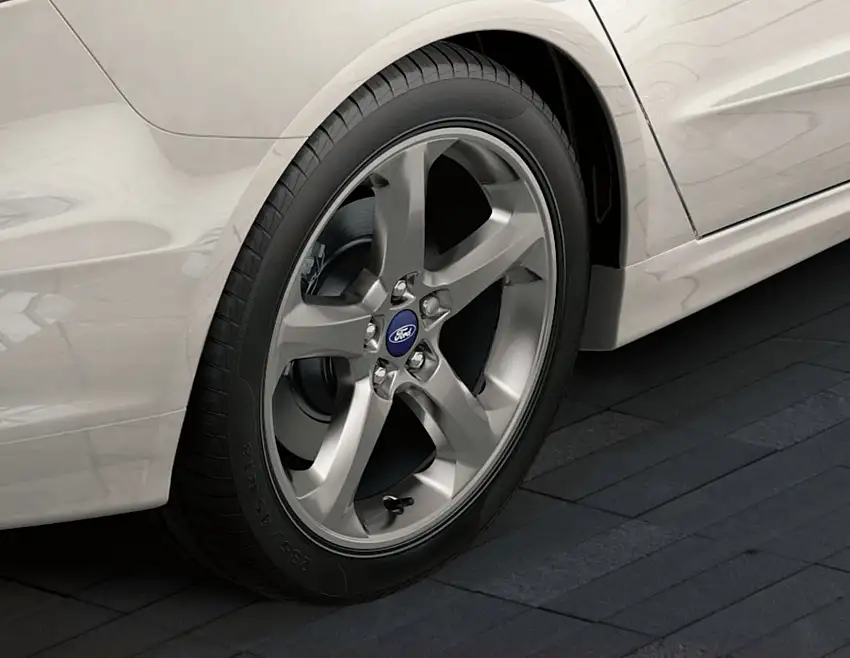 Originale Ford Mondeo Jante en alliage 18" modèle à 5 branches,argent