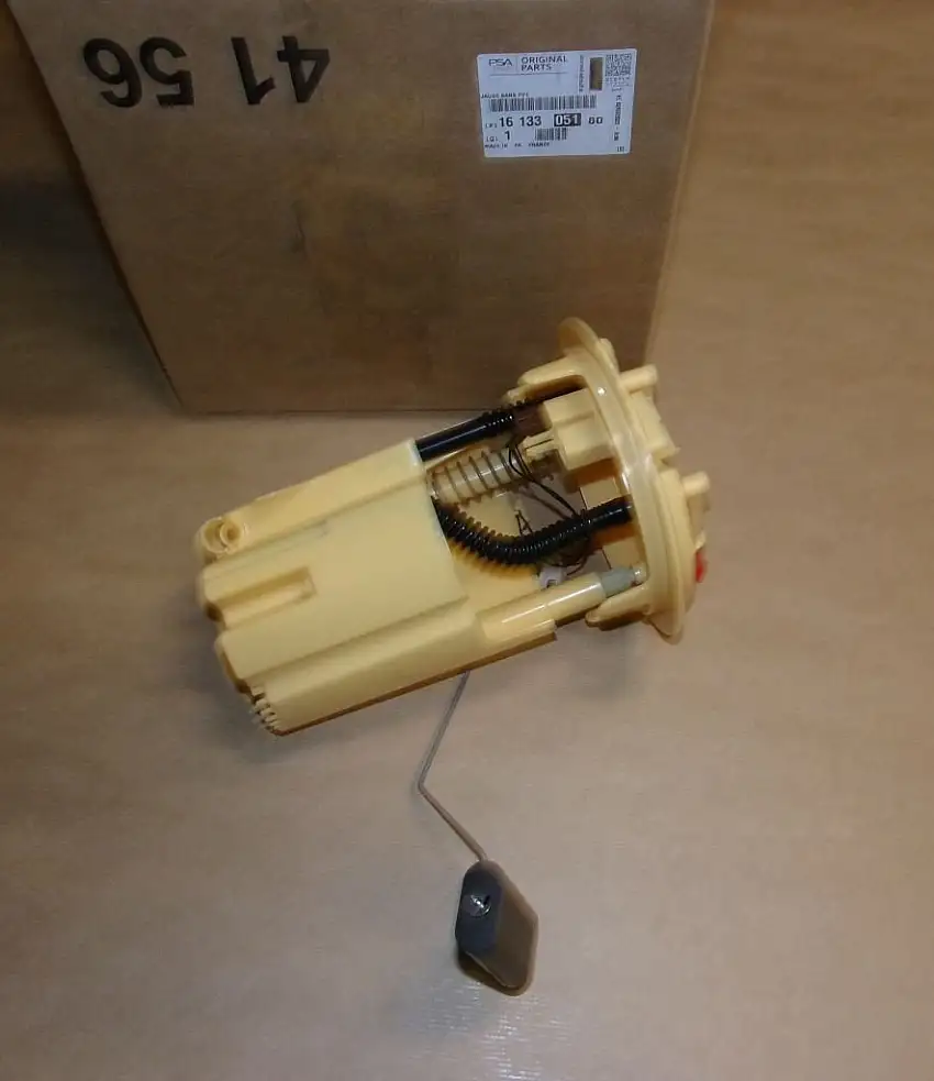 Carter de pompe à carburant Citroën C3, Citroën C3 2, Citroën C3 Pluriel , 1613305180