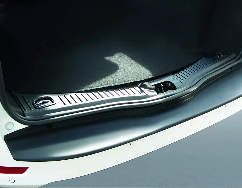 Mondeo 03/2007-08/2014 ClimAir®* Protection de seuil de chargement Pro