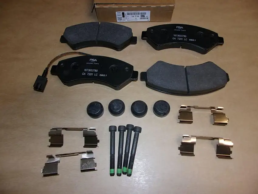 Original Plaquettes de frein Citroën Jumper, Peugeot Boxer 05|} 300mm 2.2HDI/3.0HDI système de freinage Brembo 2 tonnes , 1673
