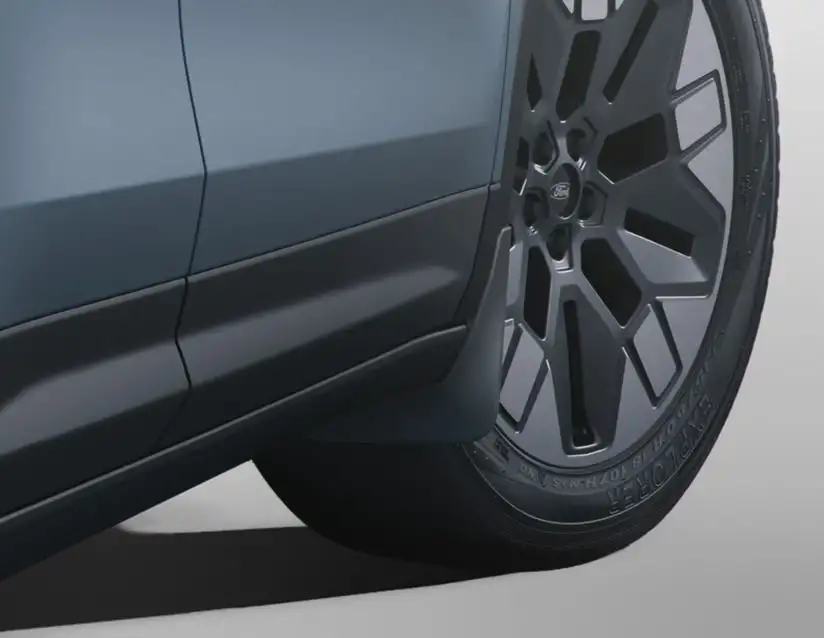 All-Electric Explorer Bavettes avant, profilées 2024-