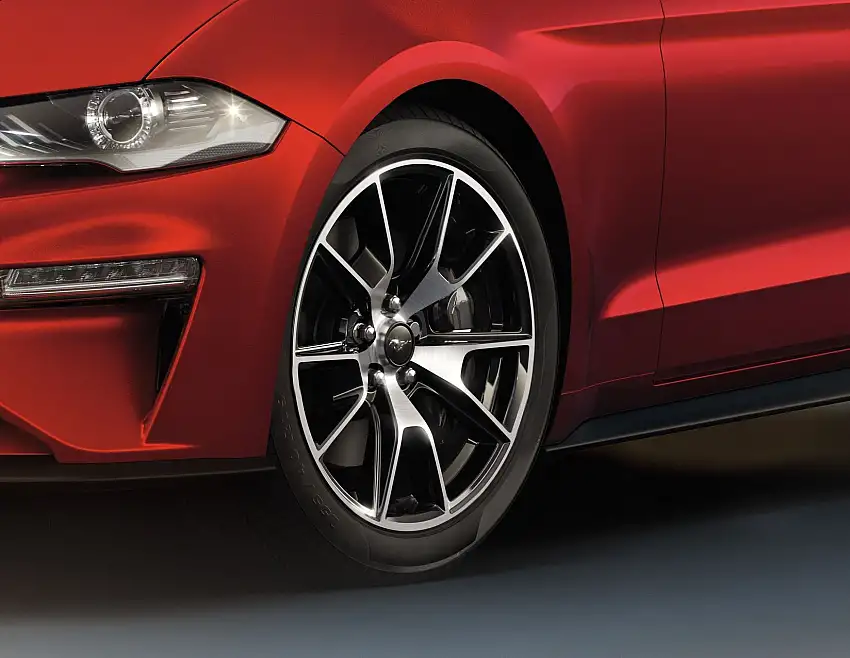 Originale Ford Mustang® Jante en alliage 19" modèle à 5 x 2 branches,E